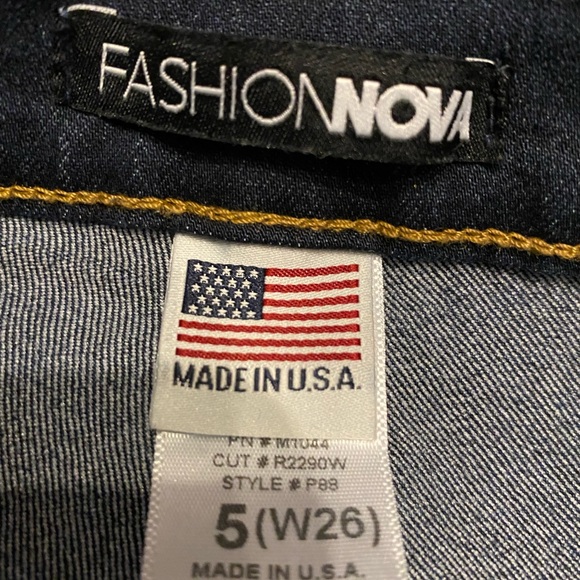 Fashion Nove size 5 (W26) never worn jeans - Picture 5 of 8